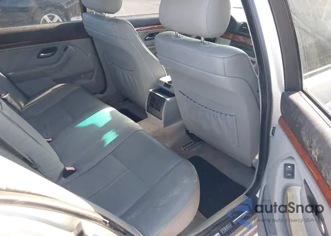 2000 BMW 528Ia из США, поврежденный, VIN WBADM6346YGU05481